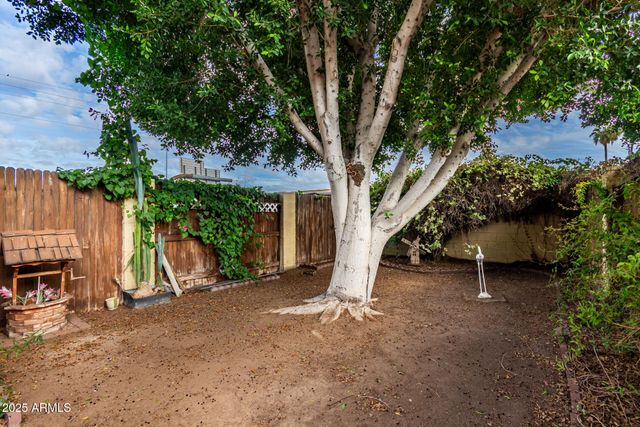 2533 W Rose Lane, Phoenix, AZ 85017