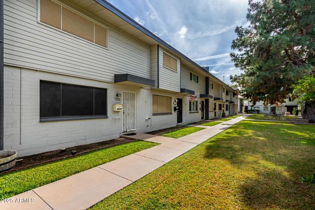 2533 W Rose Lane, Phoenix, AZ 85017