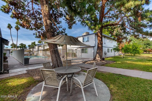 2533 W Rose Lane, Phoenix, AZ 85017