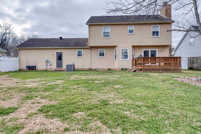 404 Brookview Drive, Evansville, IN 47711