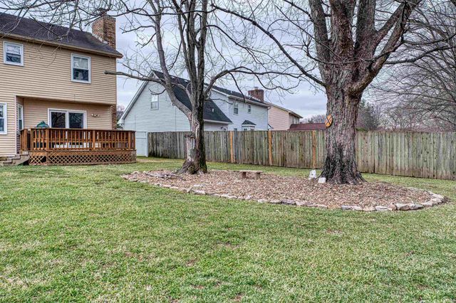 404 Brookview Drive, Evansville, IN 47711