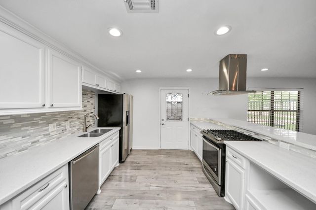 1505 Chippendale Road, Houston, TX 77018