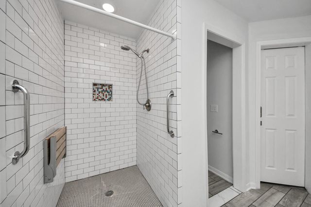 1505 Chippendale Road, Houston, TX 77018