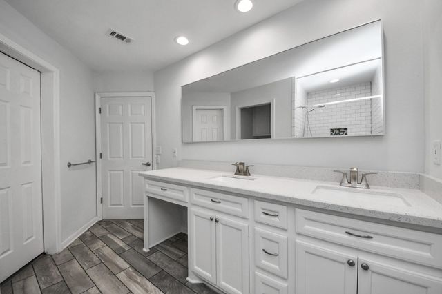 1505 Chippendale Road, Houston, TX 77018