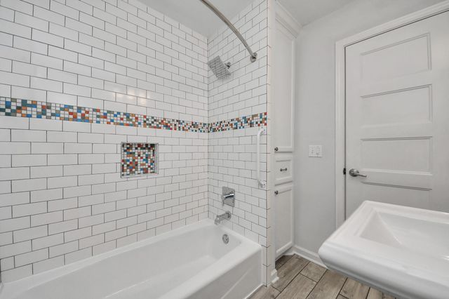 1505 Chippendale Road, Houston, TX 77018