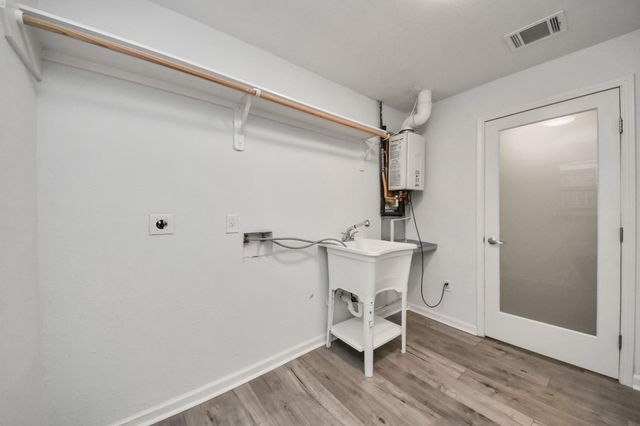 1505 Chippendale Road, Houston, TX 77018