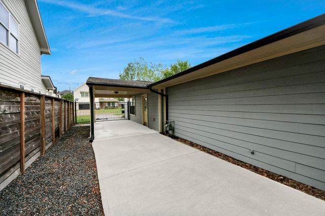 1505 Chippendale Road, Houston, TX 77018