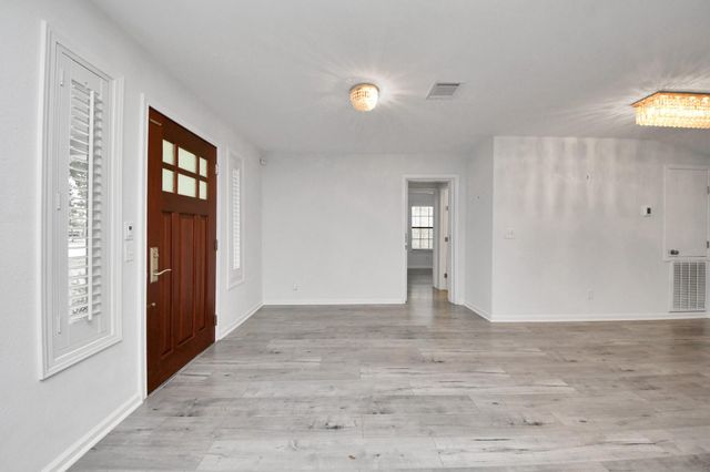 1505 Chippendale Road, Houston, TX 77018