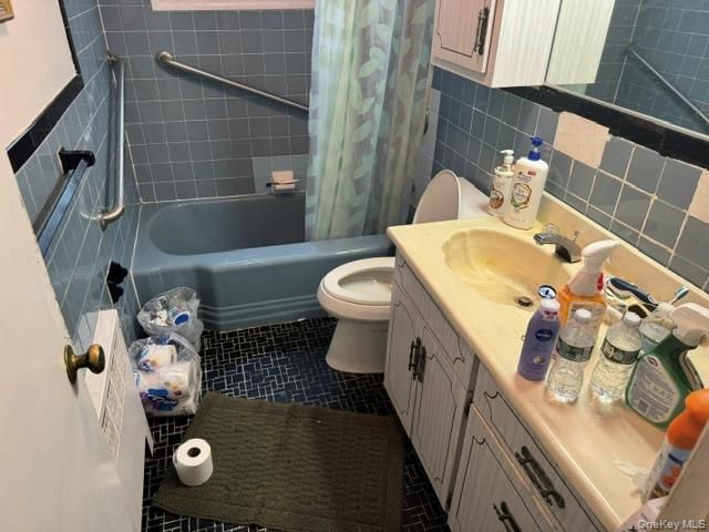 1916 Wilson Avenue, North Bellmore, NY 11710