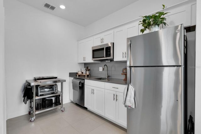 4064 REDBRIDGE LOOP, Davenport, FL 33837