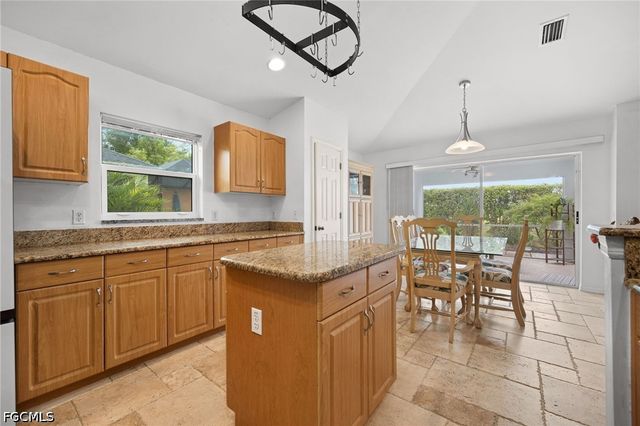 4676 Varsity CIR, Lehigh Acres, FL 33971