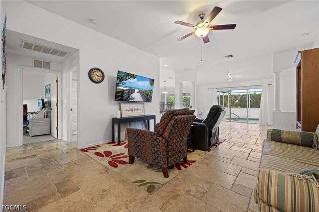 4676 Varsity CIR, Lehigh Acres, FL 33971