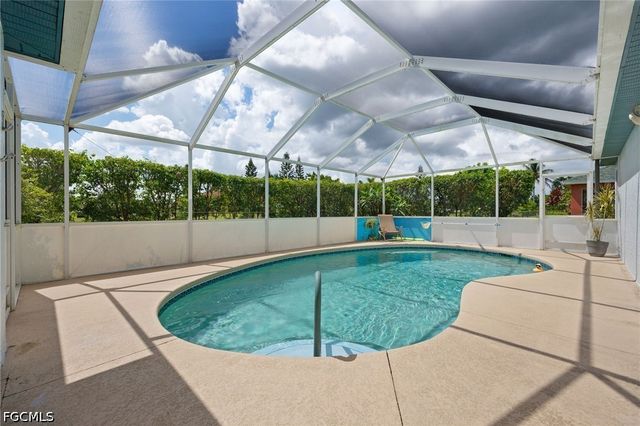 4676 Varsity CIR, Lehigh Acres, FL 33971