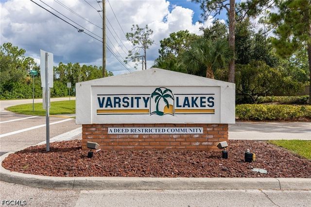 4676 Varsity CIR, Lehigh Acres, FL 33971