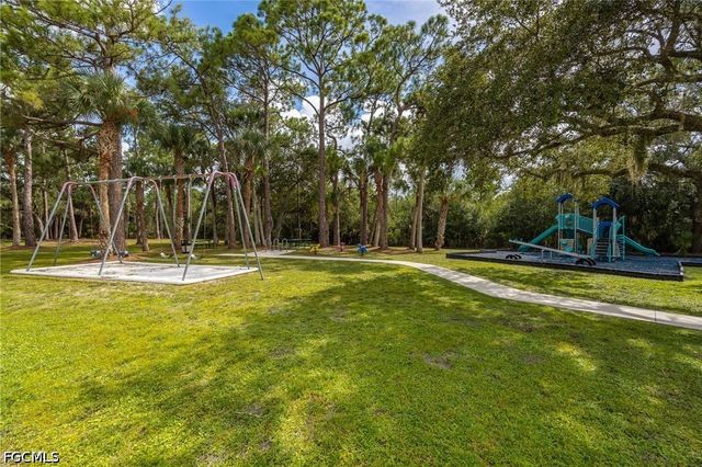 4676 Varsity CIR, Lehigh Acres, FL 33971