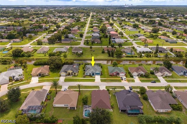 4676 Varsity CIR, Lehigh Acres, FL 33971