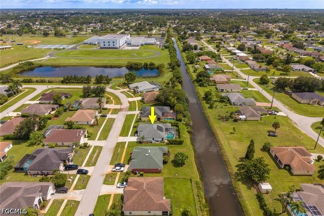 4676 Varsity CIR, Lehigh Acres, FL 33971