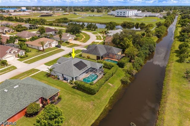 4676 Varsity CIR, Lehigh Acres, FL 33971