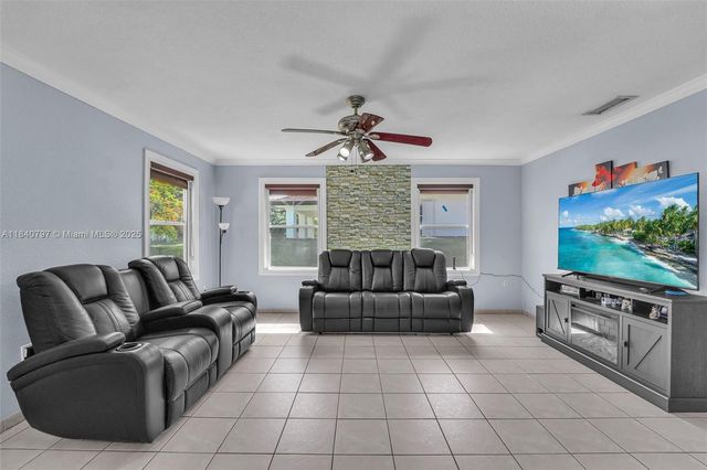 12217 SW 203rd Ter, Miami, FL 33177