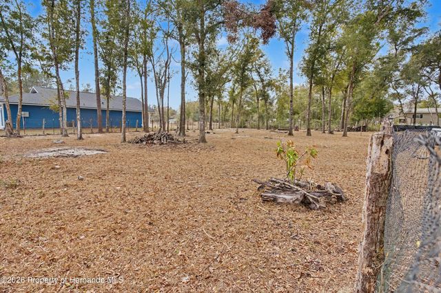 5710 NE 140th Court, Williston, FL 32696