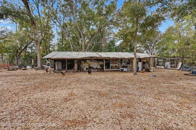 5710 NE 140th Court, Williston, FL 32696