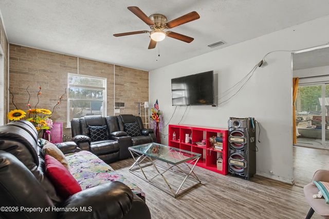 5710 NE 140th Court, Williston, FL 32696