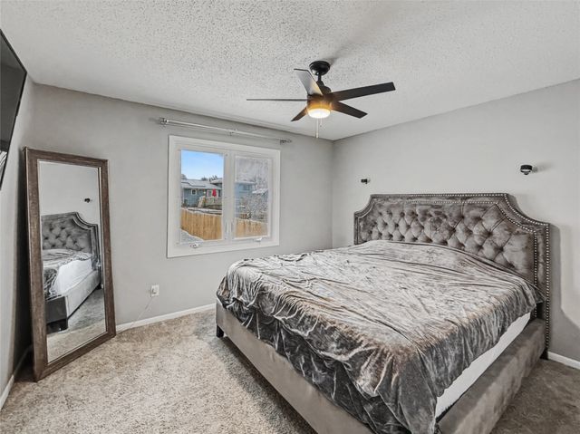 3607 E 41st Court, Des Moines, IA 50317