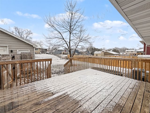 3607 E 41st Court, Des Moines, IA 50317