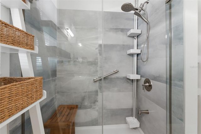 559 18TH STREET E, Bradenton, FL 34208
