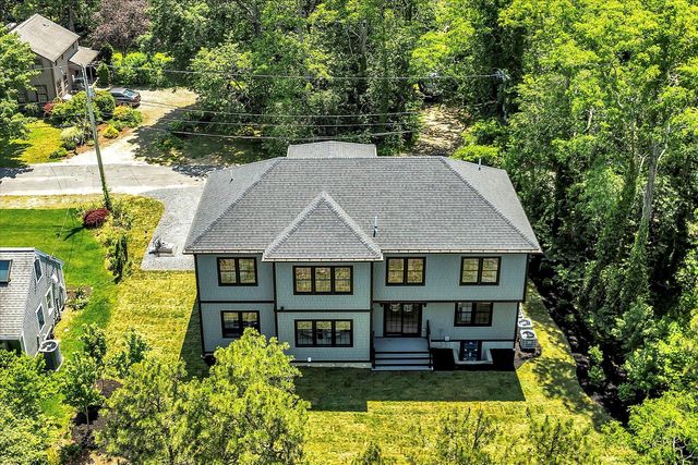 2 Buttercup Lane, South Yarmouth, MA 02664