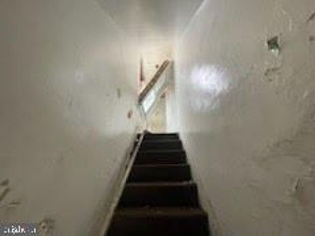 1108 W 3RD ST, Chester, PA 19013