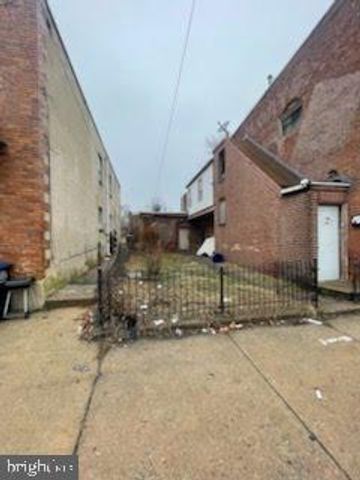 1108 W 3RD ST, Chester, PA 19013