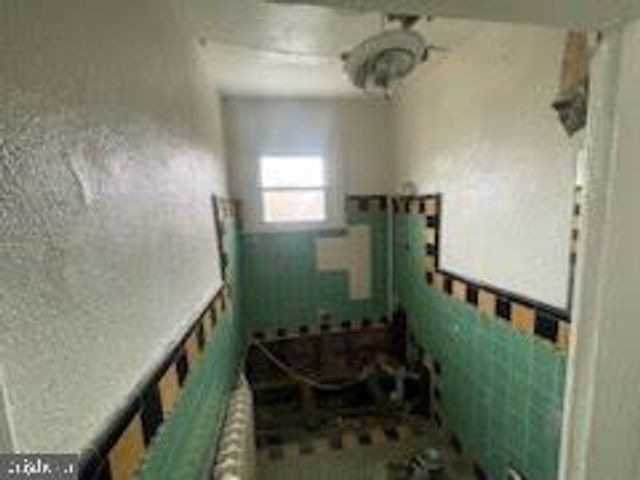 1108 W 3RD ST, Chester, PA 19013