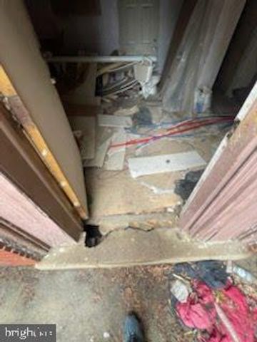 1108 W 3RD ST, Chester, PA 19013