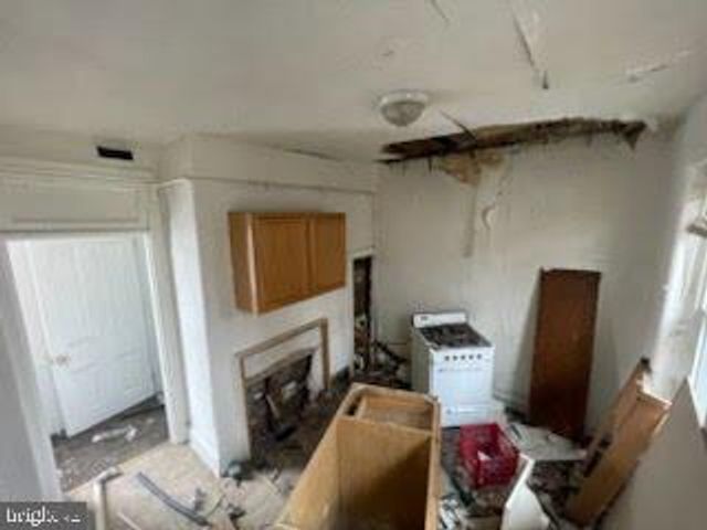 1108 W 3RD ST, Chester, PA 19013