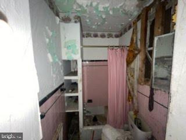 1108 W 3RD ST, Chester, PA 19013