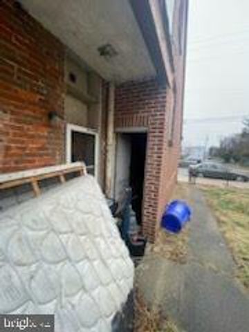 1108 W 3RD ST, Chester, PA 19013