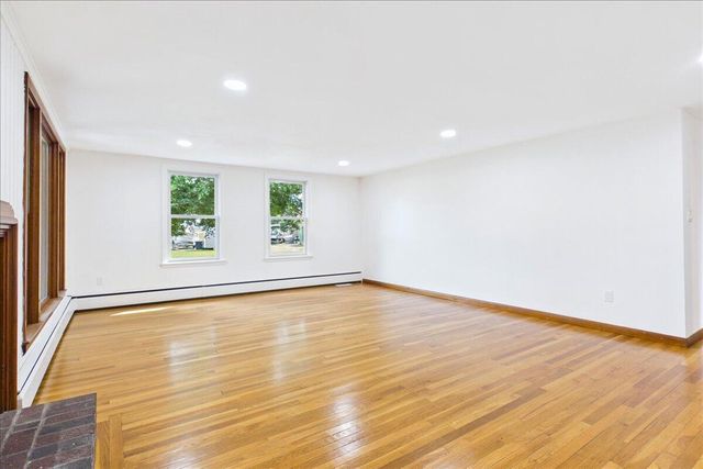 42 Hazelmoor Road, South Yarmouth, MA 02664
