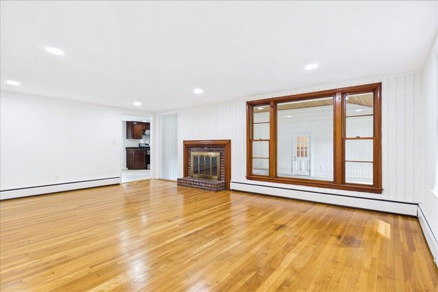 42 Hazelmoor Road, South Yarmouth, MA 02664