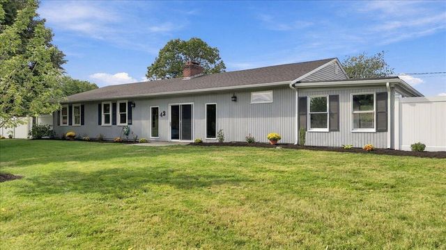 42 Hazelmoor Road, South Yarmouth, MA 02664