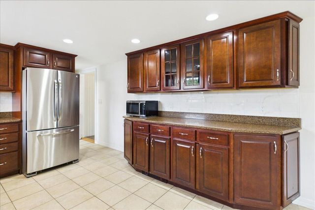 42 Hazelmoor Road, South Yarmouth, MA 02664