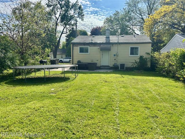 5901 Ziegler Street, Taylor, MI 48180