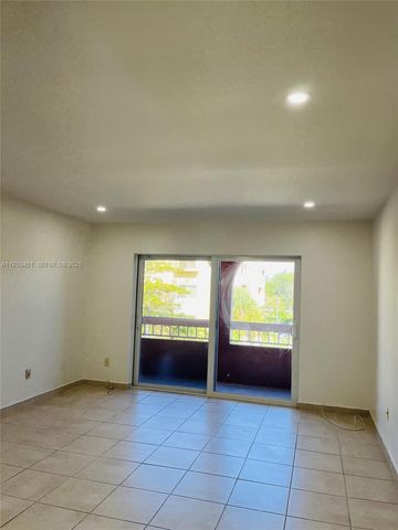 7820 Camino Real J318, Miami, FL 33143