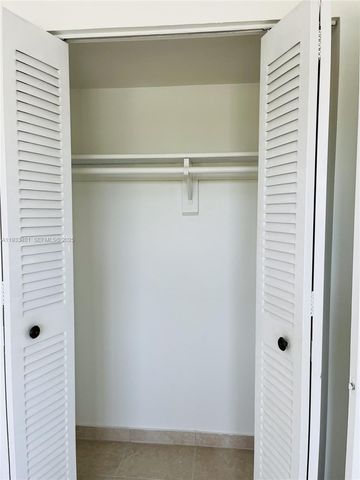 7820 Camino Real J318, Miami, FL 33143