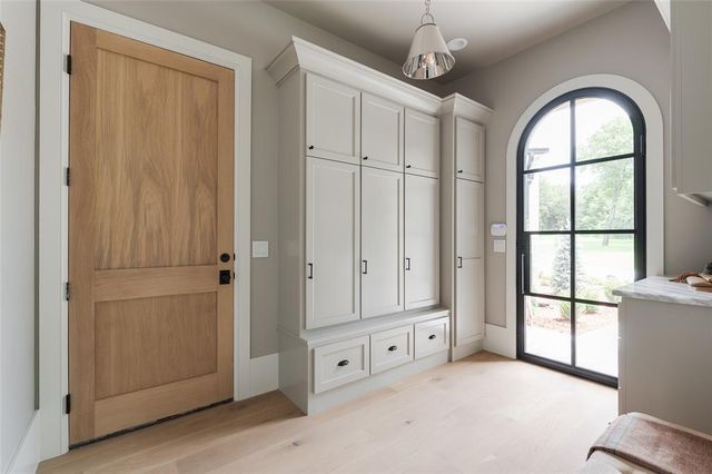 3005 Bee Hive Way, Jones, OK 73049