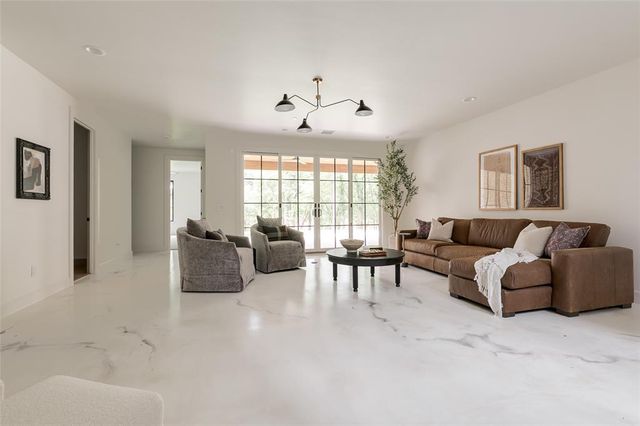 3005 Bee Hive Way, Jones, OK 73049