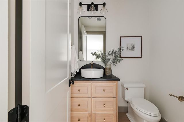 3005 Bee Hive Way, Jones, OK 73049