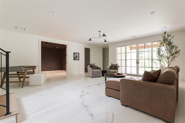 3005 Bee Hive Way, Jones, OK 73049