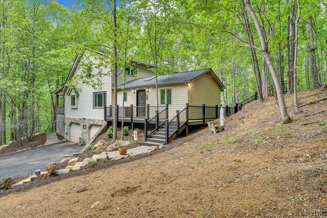 290 Silver Shadow, Hardy, VA 24101