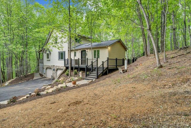 290 Silver Shadow, Hardy, VA 24101